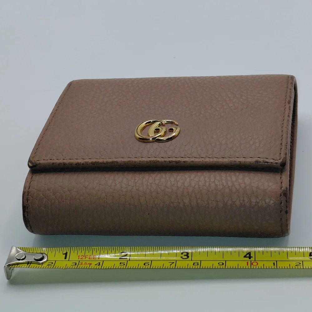 Gucci Marmont Small Pebbled Leather Bifold Wallet Cream Tan - Picture 16 of 16